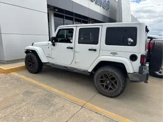 Jeep Wrangler Unlimited 2013 4x4 Sahara 4p SUV