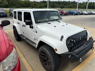 Jeep Wrangler Unlimited 2013 4x4 Sahara 4p SUV