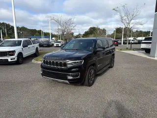 Jeep Wagoneer L 2024 4x4 Serie II SUV de 4 puertas