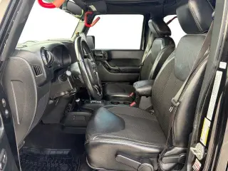 Jeep Wrangler Unlimited 2017 4x4 Sahara 4dr SUV