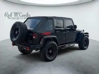 Jeep Wrangler Unlimited 2017 4x4 Sahara 4dr SUV