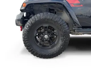 Jeep Wrangler Unlimited 2017 4x4 Sahara 4dr SUV