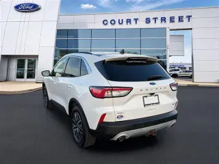 Ford Escape Híbrido Enchufable 2022 SEL 4dr SUV