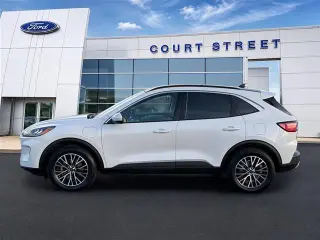 Ford Escape Híbrido Enchufable 2022 SEL 4dr SUV