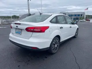 Ford Focus 2018 S 4dr Sedan