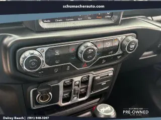 Jeep Wrangler Unlimited 2020 4x4 Sahara 4p SUV