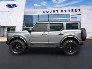 Ford Bronco 2022 4x4 Outer Banks SUV de 4 puertas