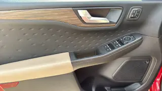 Ford Escape Hybrid 2020 Titanium 4dr SUV