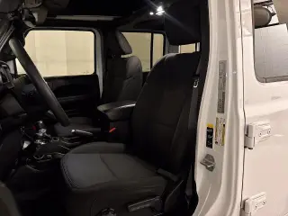 Jeep Wrangler 2023 4x4 Sport 4dr SUV
