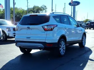 Ford Escape 2017 AWD Titanium 4dr SUV