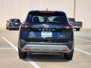 Nissan Rogue 2023 SV 4dr Crossover