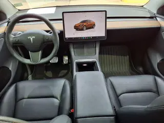 Tesla Model Y 2024 AWD Long Range 4dr Crossover