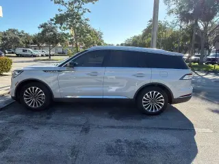 Lincoln Aviator 2023 Estándar 4p SUV