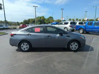 Nissan Versa 2020 S 4dr Sedan 5M