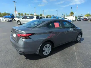 Nissan Versa 2020 S 4dr Sedan 5M