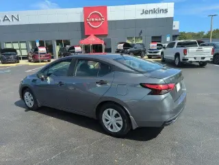Nissan Versa 2020 S 4dr Sedan 5M