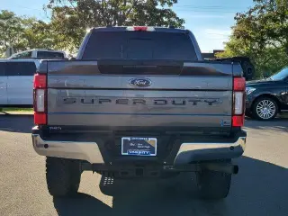 Ford F-350 Super Duty 2022 4x4 Lariat 4p Puerta de Tripulacion 6.8 ft. Cabina Doble Standard Ruedas Simples Camioneta