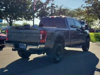 Ford F-350 Super Duty 2022 4x4 Lariat 4p Puerta de Tripulacion 6.8 ft. Cabina Doble Standard Ruedas Simples Camioneta
