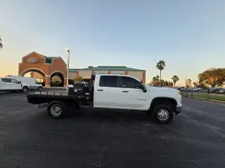 Chevrolet Silverado 3500HD 2021 4x4 Camión de Trabajo 4p Cubierta de Tripulación LB SRW