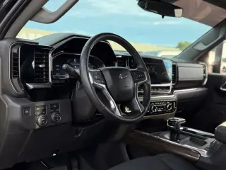 Chevrolet Silverado 1500 2023 4x4 RST 4puerta Crew Cab 5.8 ft. SB