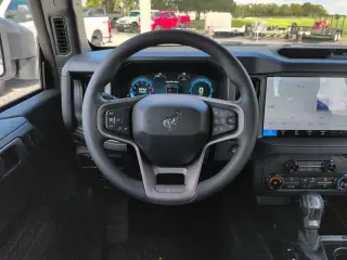 Ford Bronco 2026 4x4 Base 4dr SUV