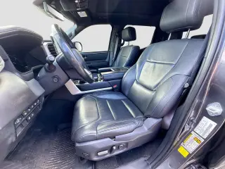 Toyota Tundra 2023 4x2 Platinum HV 4dr CrewMax Cab Pickup SB