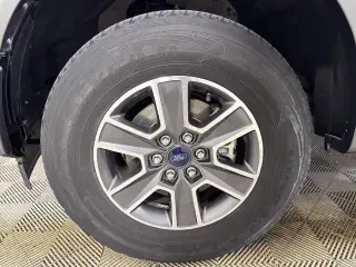 Ford F-150 2017 4x4 XLT 4dr SuperCrew 5.5 ft. SB