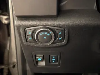 Ford F-150 2017 4x4 XLT 4dr SuperCrew 5.5 ft. SB