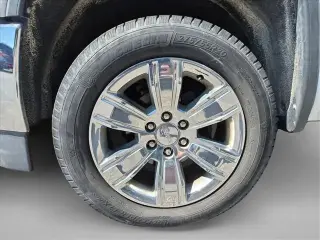 GMC Sierra 1500 2018 4x4 SLT 4dr Cabina de Tripulacion 5.8 ft. CB