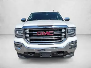 GMC Sierra 1500 2018 4x4 SLT 4dr Cabina de Tripulacion 5.8 ft. CB