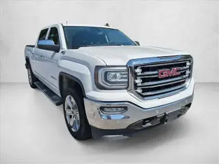 GMC Sierra 1500 2018 4x4 SLT 4dr Cabina de Tripulacion 5.8 ft. CB