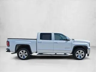 GMC Sierra 1500 2018 4x4 SLT 4dr Cabina de Tripulacion 5.8 ft. CB