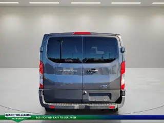 Ford Transit 2019 150 XL 3dr SWB Tech Roof Passenger Van con puerta lateral para pasajeros que se desliza