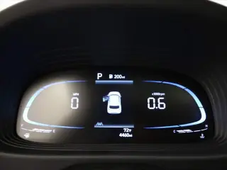 Hyundai VENUE 2026 SEL 4dr Crossover con techo de dos tonos