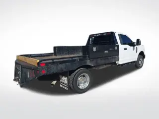Ford F-350 Super Duty 2021 4x4 XL 2dr Cabina Regular 145 in. WB Chasis DRW