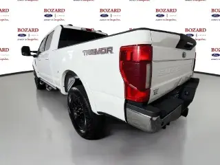 Ford F-250 Super Duty 2022 4x4 Lariat 4 puertas Cabina Full 6.8 ft. SB Picuper