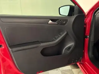 Volkswagen Jetta 2013 Base 4dr Sedan 6A