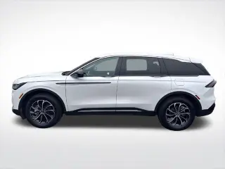 Lincoln Nautilus Híbrido 2024 AWD Premiere 4p SUV
