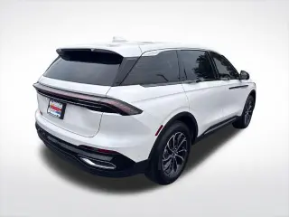 Lincoln Nautilus Híbrido 2024 AWD Premiere 4p SUV