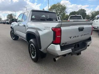 Toyota Tacoma 2024 4x4 TRD Sport Double Cab 4 puertas 5.0 pies SB 6M