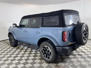 Ford Bronco 2023 4x4 Base Advanced 4dr SUV