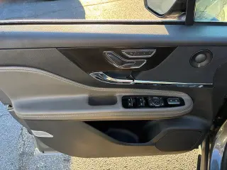 Lincoln Corsair 2024 AWD Reserve SUV de 4 puertas