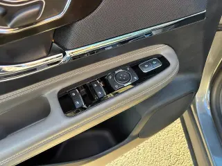 Lincoln Corsair 2024 AWD Reserve SUV de 4 puertas