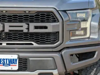 Ford F-150 2019 4x4 Raptor 4p SuperCrew 5.5 ft. SB