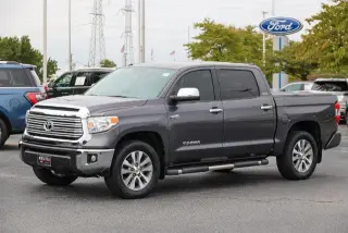 Toyota Tundra 2017 4x4 Limited 4dr CrewMax Cab Pickup SB (5.7L V8 FFV)