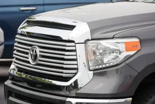 Toyota Tundra 2017 4x4 Limited 4dr CrewMax Cab Pickup SB (5.7L V8 FFV)