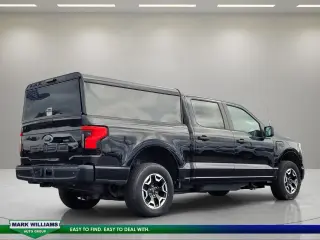 Ford F-150 Lightning 2022 AWD Pro 4dr SuperCrew 5.5 ft. CB