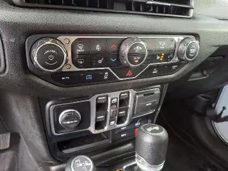 Jeep Wrangler 2024 4x4 Willys 4xe 4p SUV