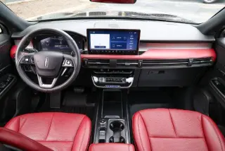 Lincoln Corsair 2023 AWD Reserve 4dr SUV