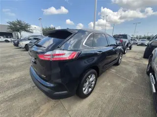 Ford Edge 2024 AWD Titanium 4 puertas SUV